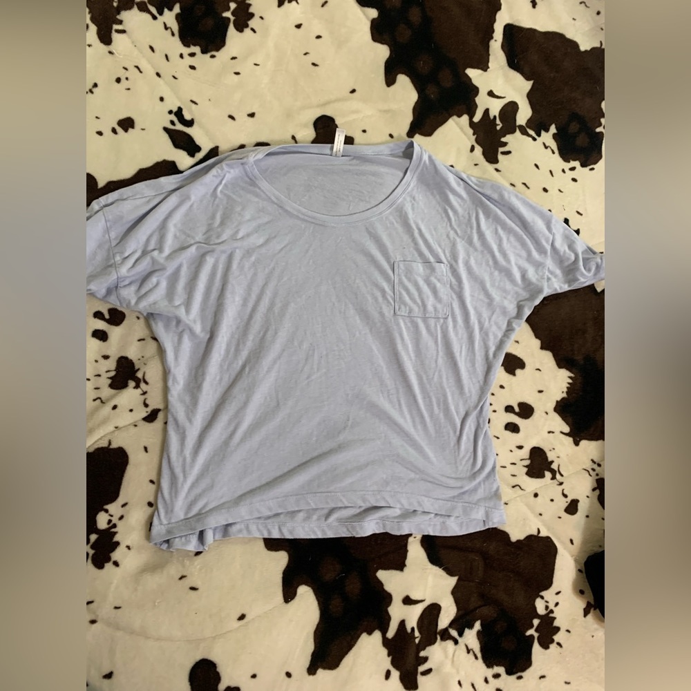 Thin casual t-shirt